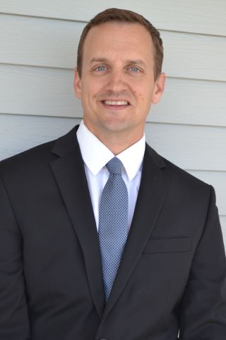 buck_holmes_1.jpg